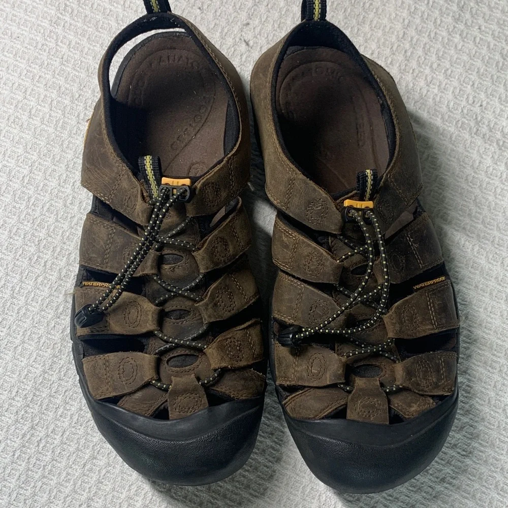 Keen Newport leather sandal size 11.5